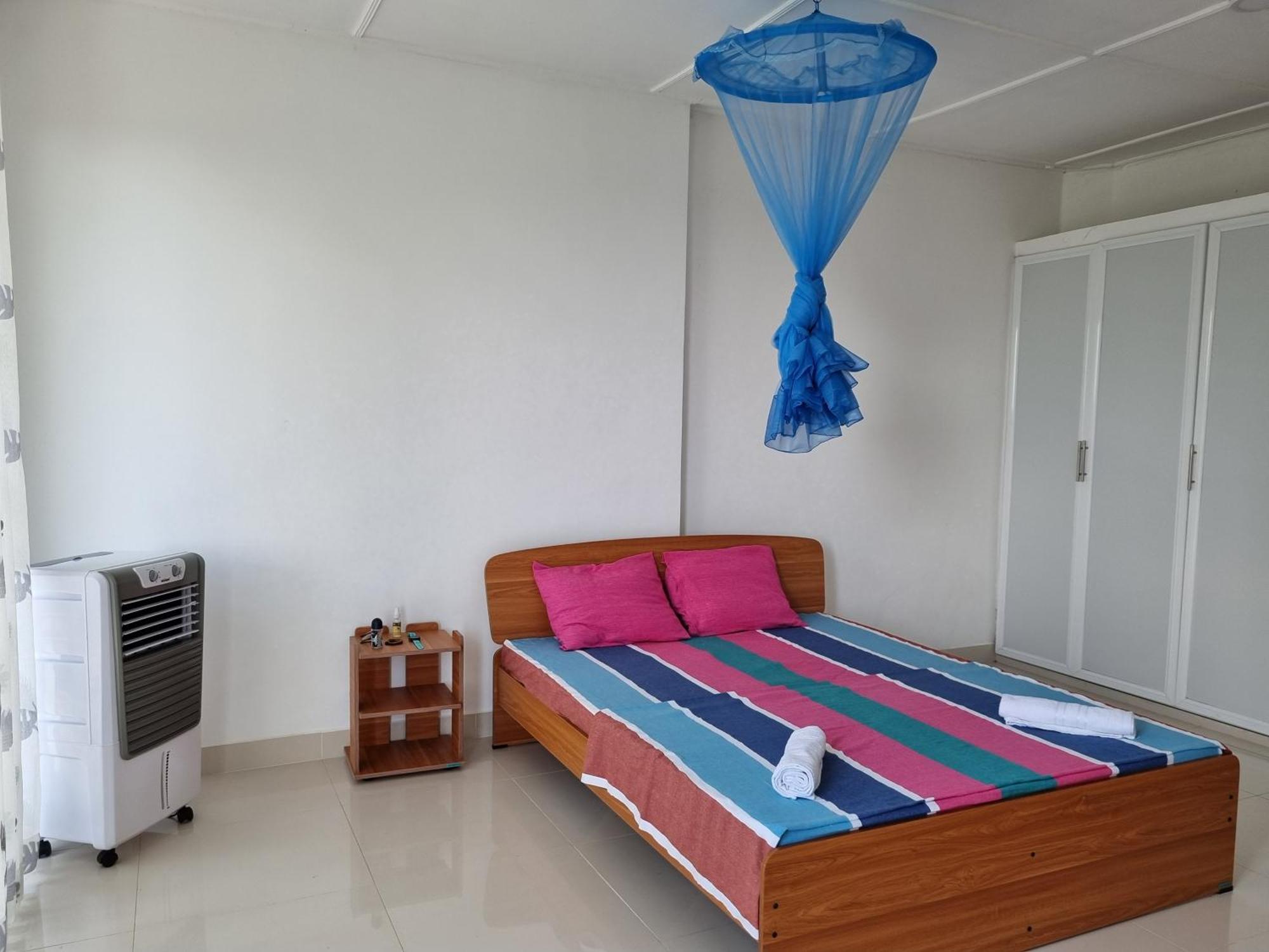 Squirrel'S Nest Hotel Kandy Exterior photo
